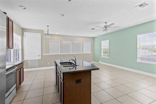 Building Photo - 8455 Laureate Blvd