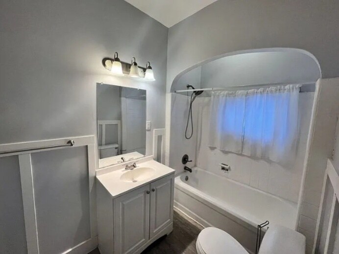 Bathroom - 923 Turner Ave NW