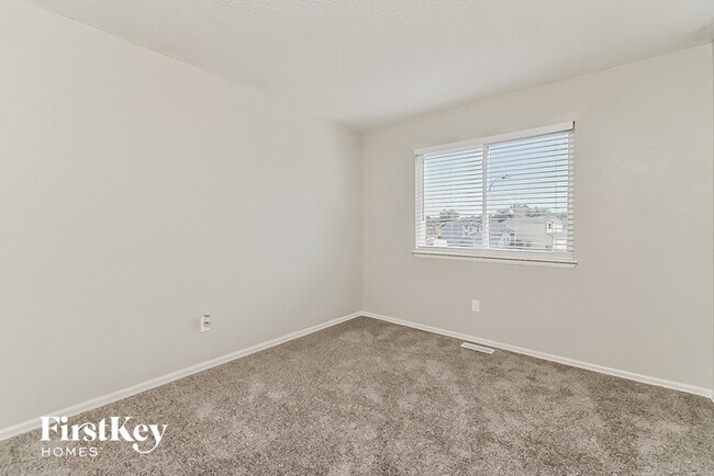 Building Photo - 942 Square Dance Ln