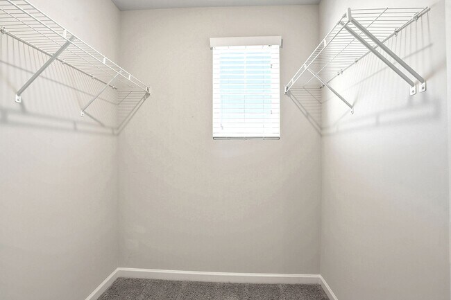 Building Photo - GREAT HOME IN LAKEVIEW RIDGE IN GROWING FUQUAY-VARINA