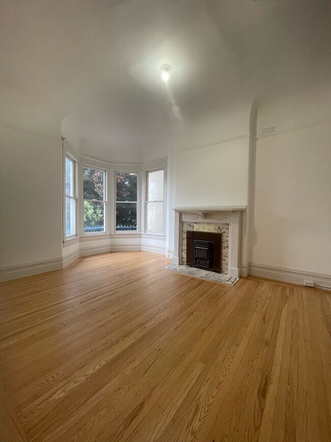 Master Bedroom - 763 Cole St