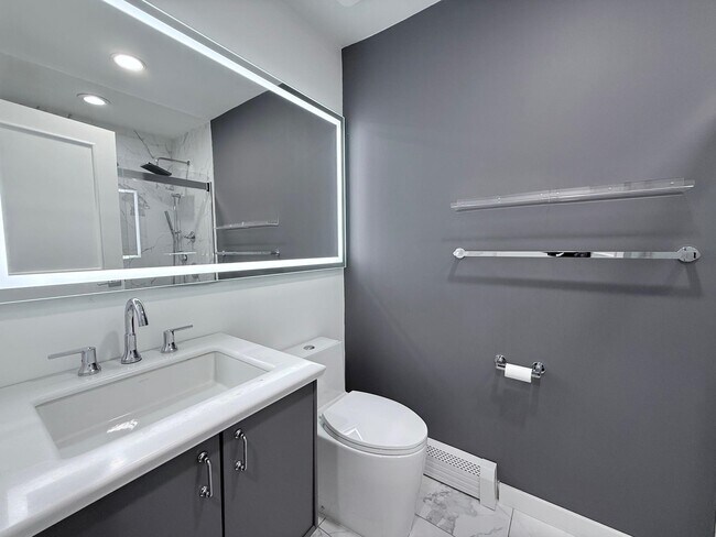 Building Photo - 17A Riverview Cir