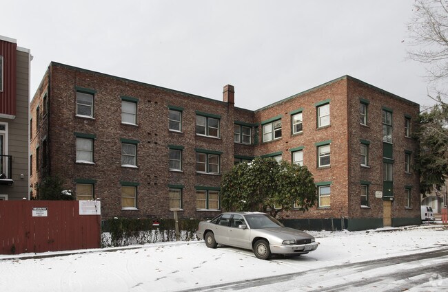 Primary Photo - Baldwin Apartments