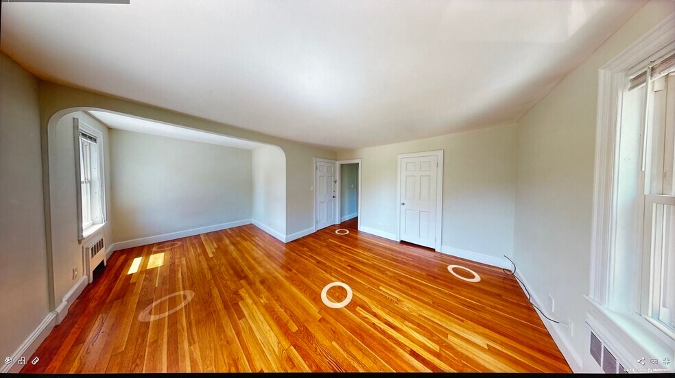 Building Photo - 273 Washington St