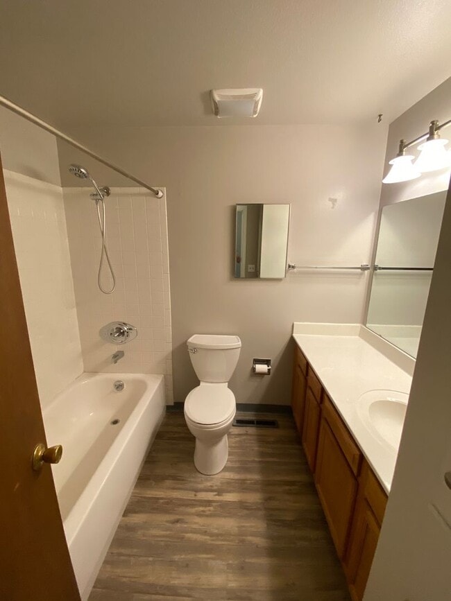 Building Photo - Beautiful Vista Grande home in cul-de-sac