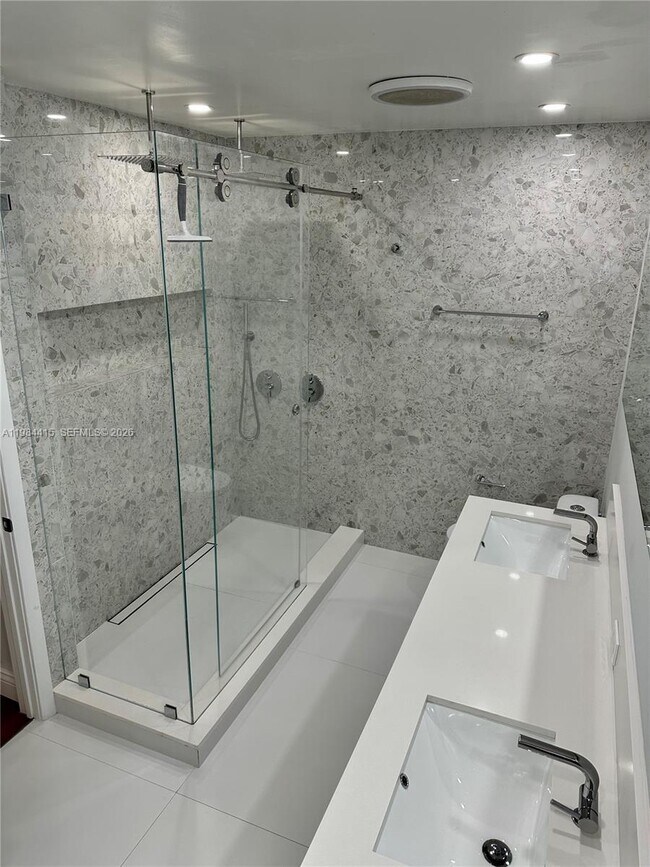 Building Photo - 9060 SW 215th Terrace