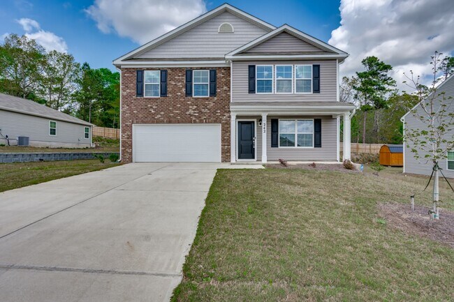 Building Photo - This home in Spring Haven is the perfect place to start your next chapter!