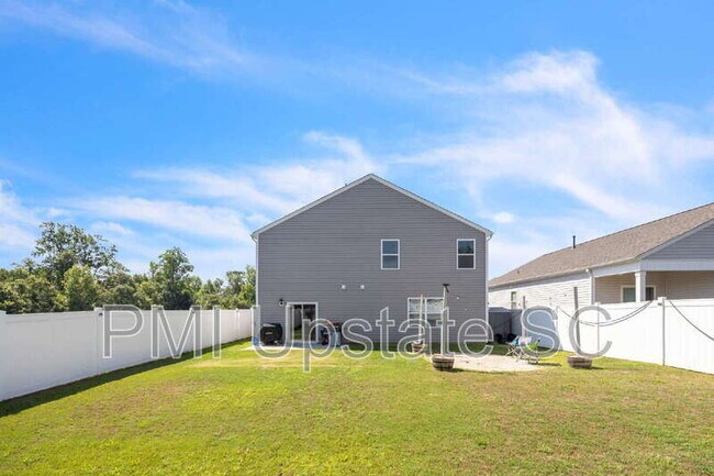 Building Photo - 207 Bridlewood Ln