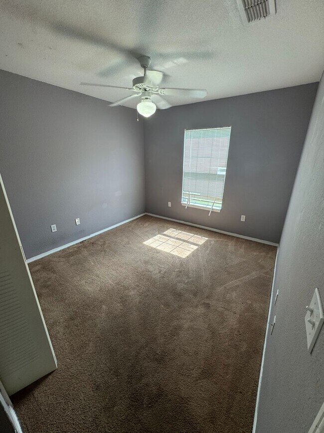 Building Photo - First 2 weeks free offer