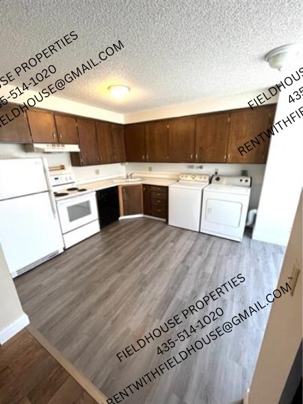 Building Photo - 780 E 275 N
