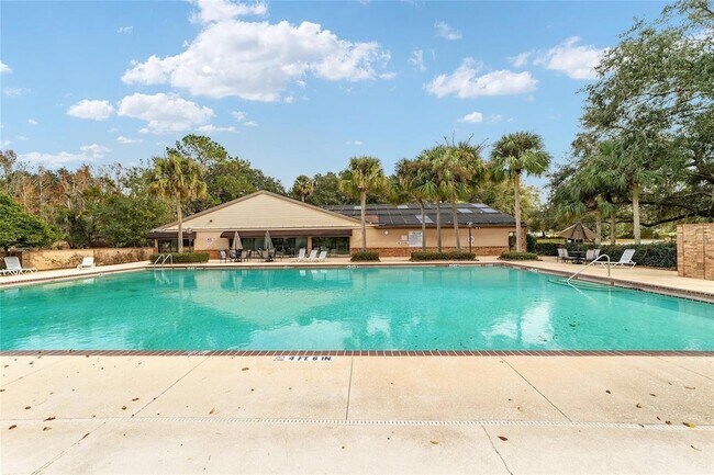 Building Photo - 1706 SW 27th St