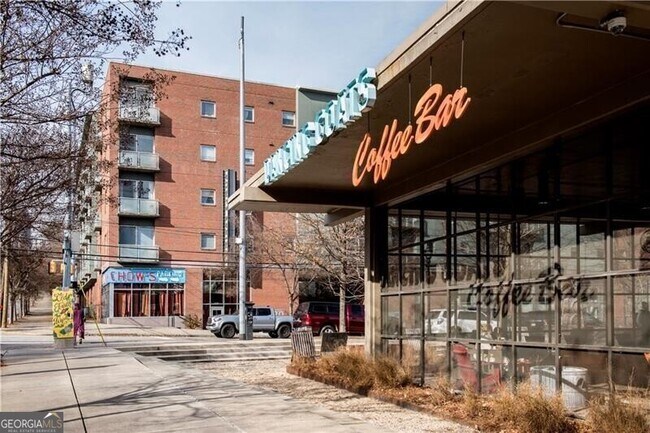 Building Photo - 620 Glen Iris Dr NE