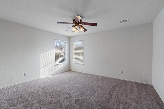 Building Photo - 1305 Caras Cv