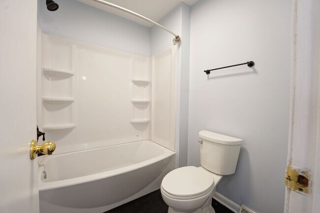 Building Photo - 203 Walker Dr
