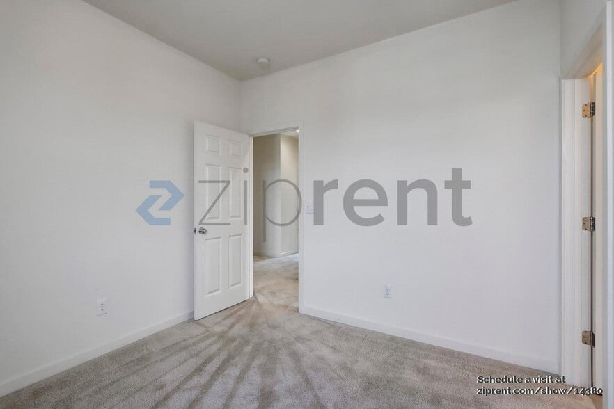 Building Photo - 1830 Yellowwood Ave