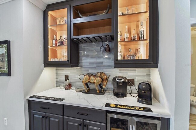 Building Photo - 200 Skiff Point