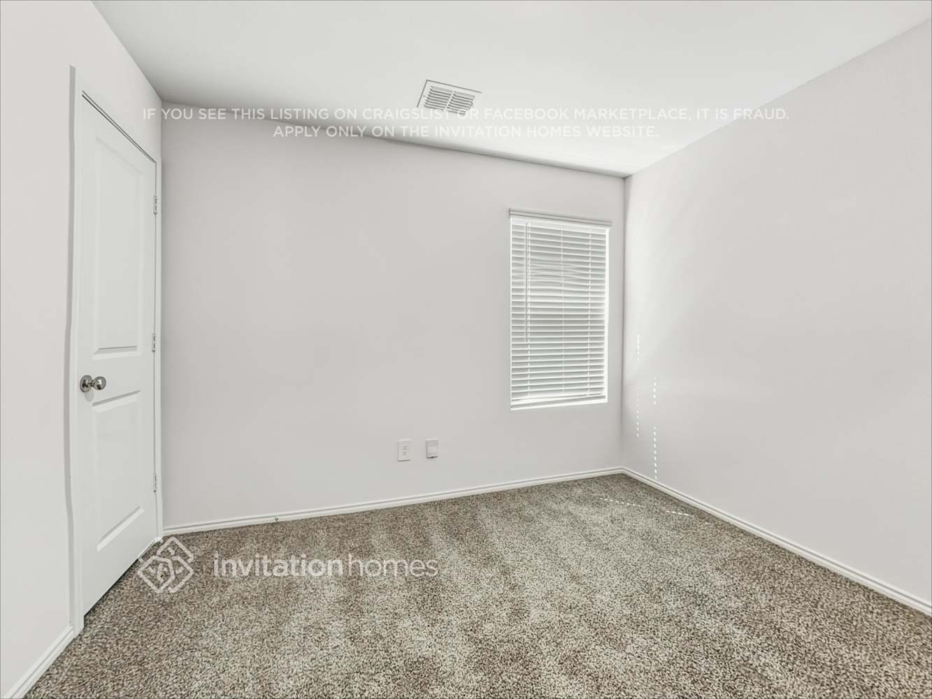 Building Photo - 3212 Crestone Dr