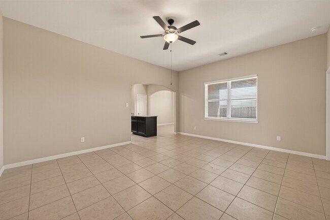 Building Photo - 21218 Echo Manor Dr