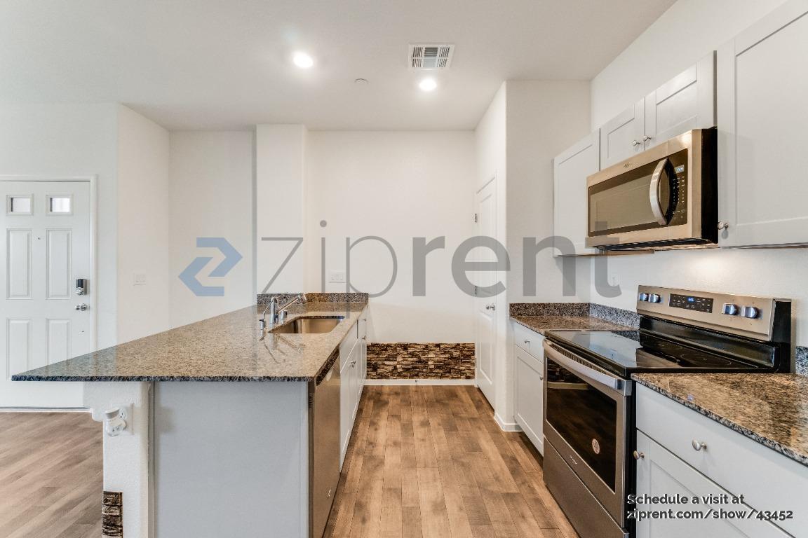 Building Photo - 4118 Lunar Cyn Ave