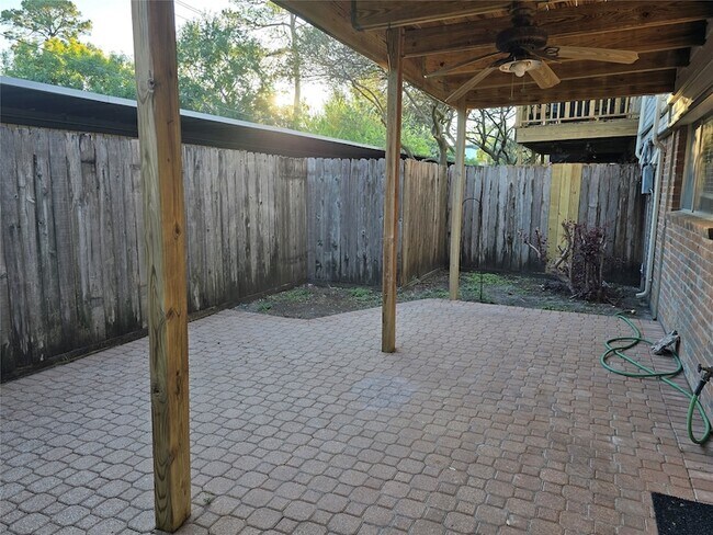 Building Photo - 856 Wax Myrtle Ln