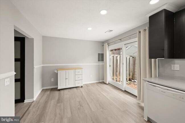 Building Photo - 12263 Granada Way