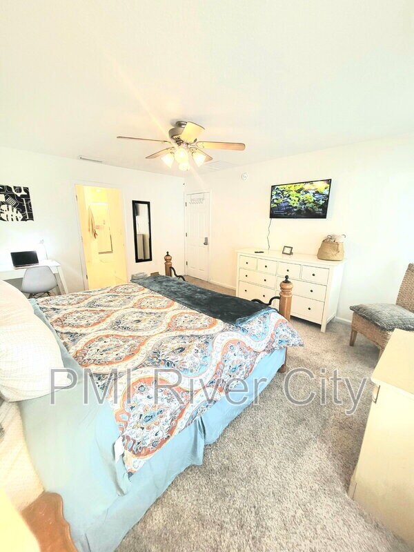 Building Photo - 2132 Sotterley Ln