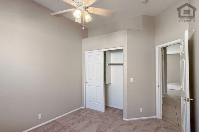 Building Photo - 3Bed/2Bath House at N 59th Ave/Union Hills! Move-In Ready on 09/24/2026! -- 3 CAR GARAGE! PRIVATE...
