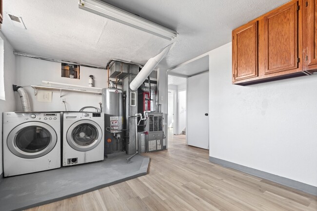 Building Photo - 1377 Youngfield St