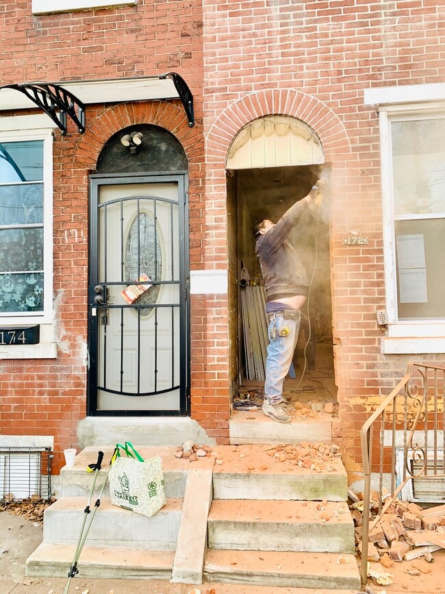 Building Photo - 174 E Huntingdon St