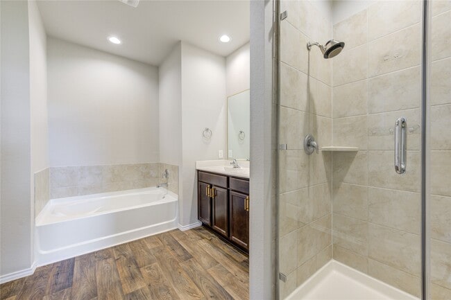 Building Photo - 20451 Green Mountain Dr