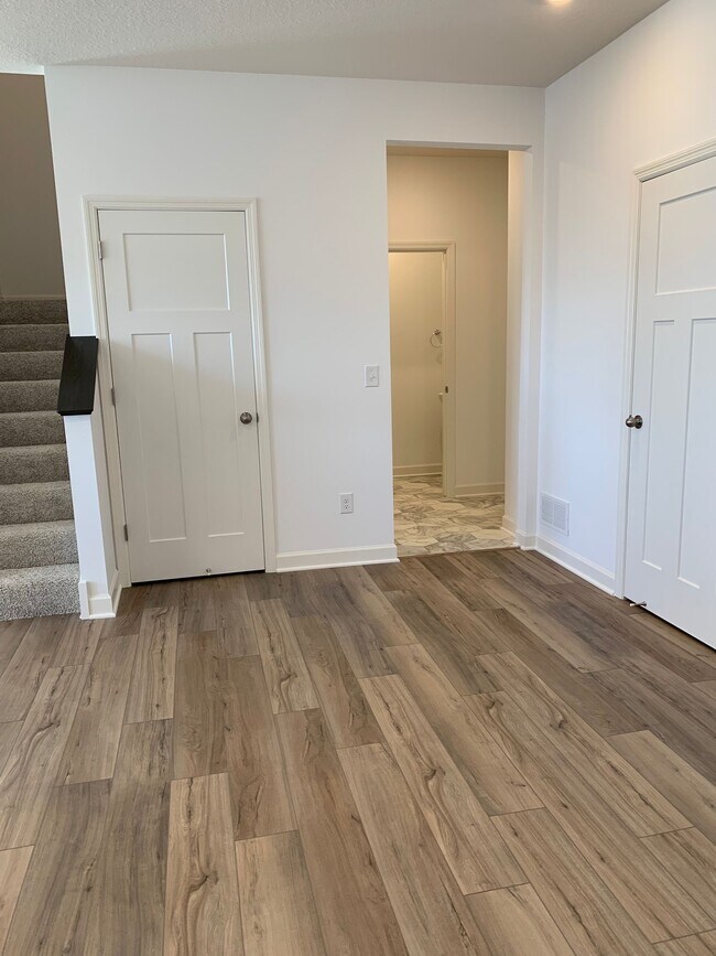 Building Photo - 1914 Prospect Ln