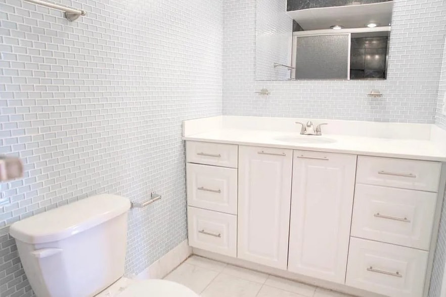 Building Photo - 254 Newbury St