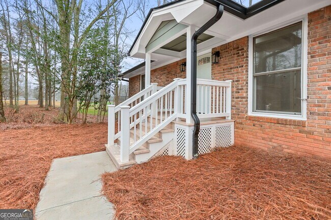 Building Photo - 335 Harris Rd