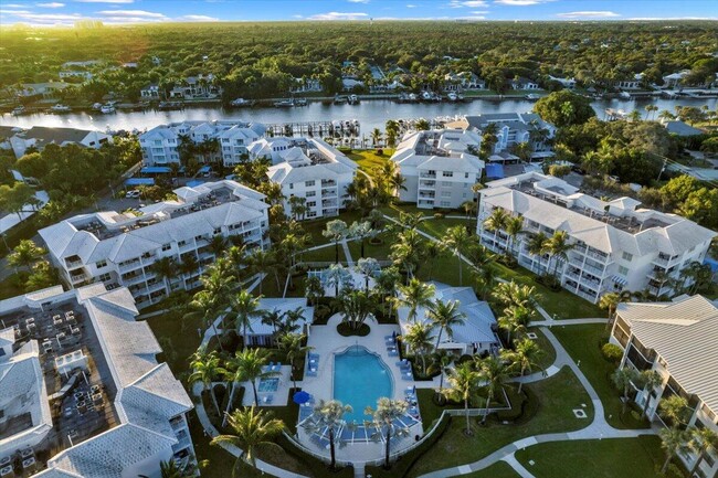 Building Photo - 143 Bay Colony Dr N