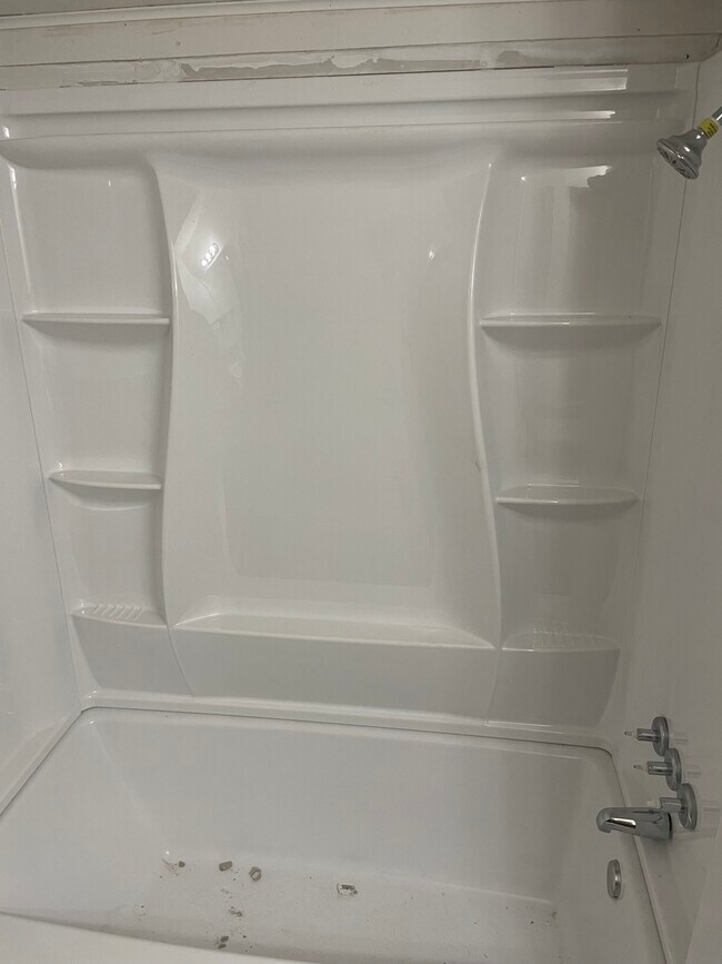 Building Photo - 265 Ruskin Street