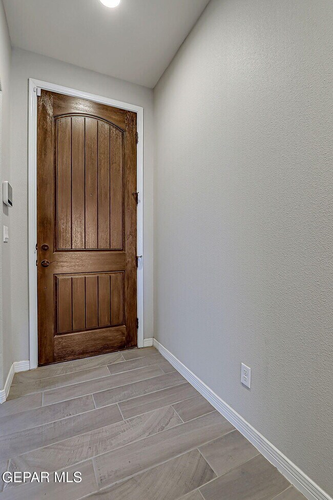 Building Photo - 13752 Newton Ct