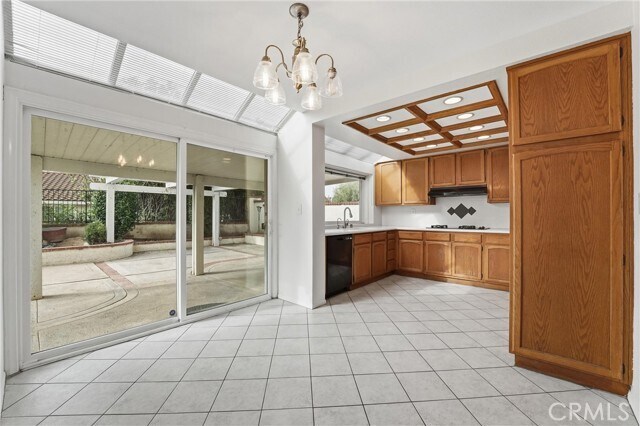 Building Photo - 20430 Vía Madrid