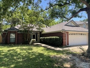 Building Photo - 6109 Kingswood Dr