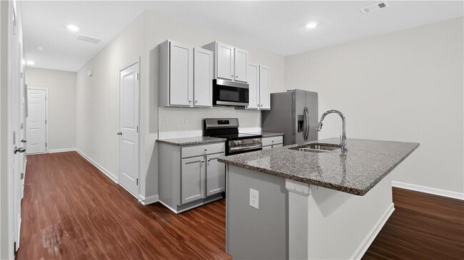 Building Photo - 2350 Mountain Springs Pl