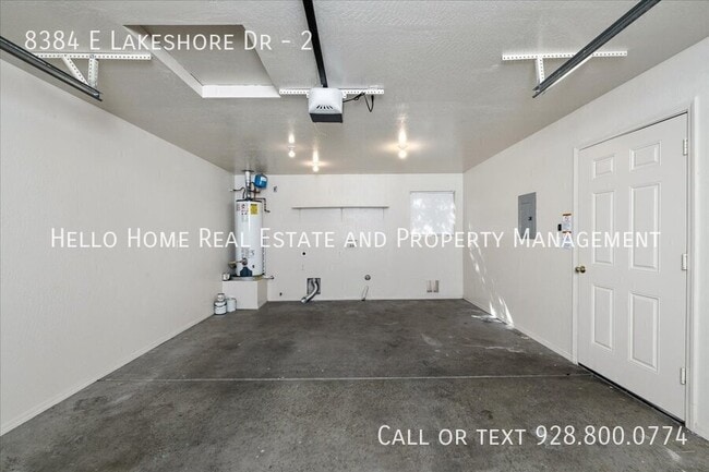 Building Photo - 8384 E Lakeshore Dr