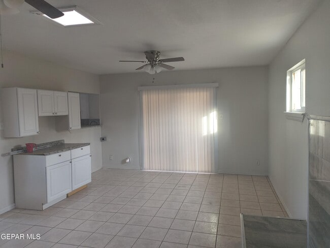 Building Photo - 4908 Blue Ridge Cir