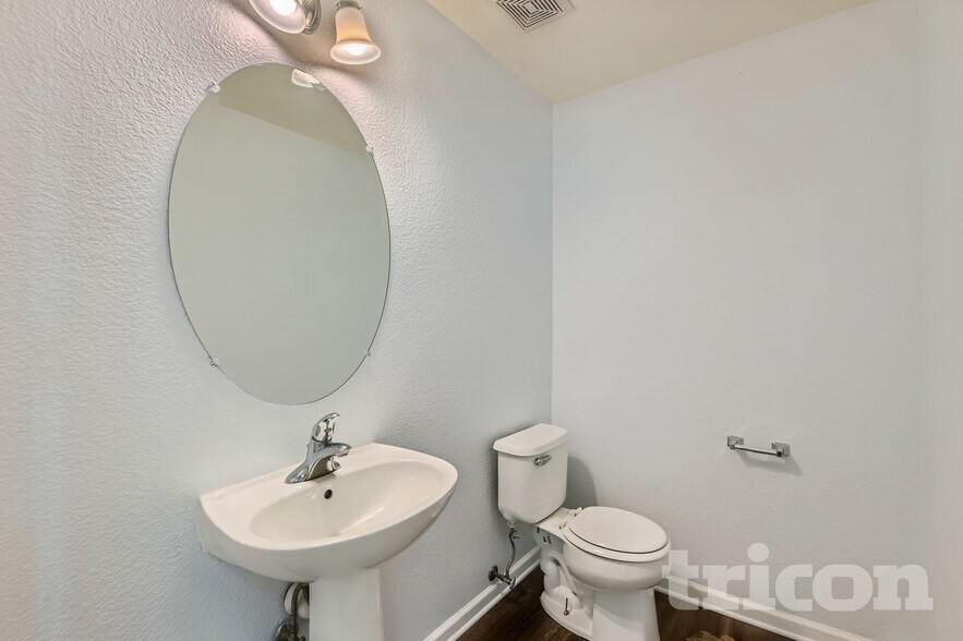 Building Photo - 673 Millet Cir