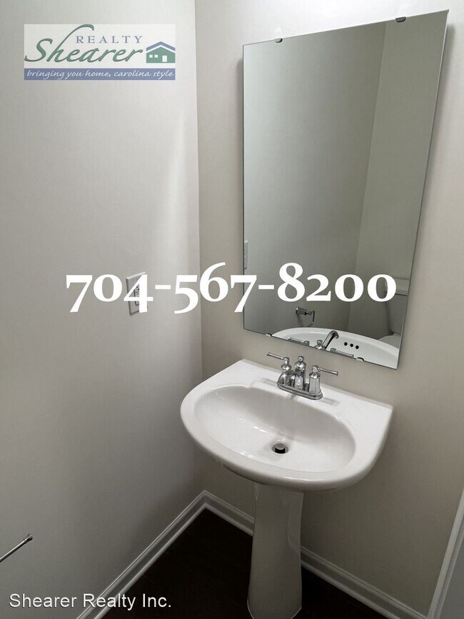 Building Photo - 3 br, 2.5 bath House - 2869 Yeager Drive