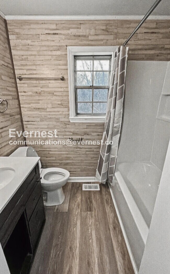 Building Photo - 4756 Hand Ln