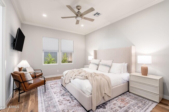 Building Photo - 1555 E Ocotillo Rd
