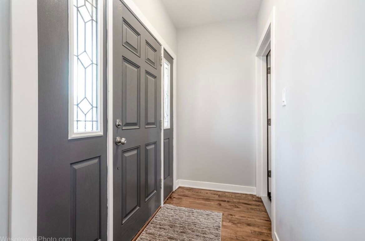 Building Photo - 4816 N Kilpatrick Ave