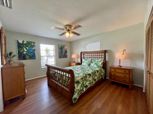 Building Photo - 406 SE Justine Terrace