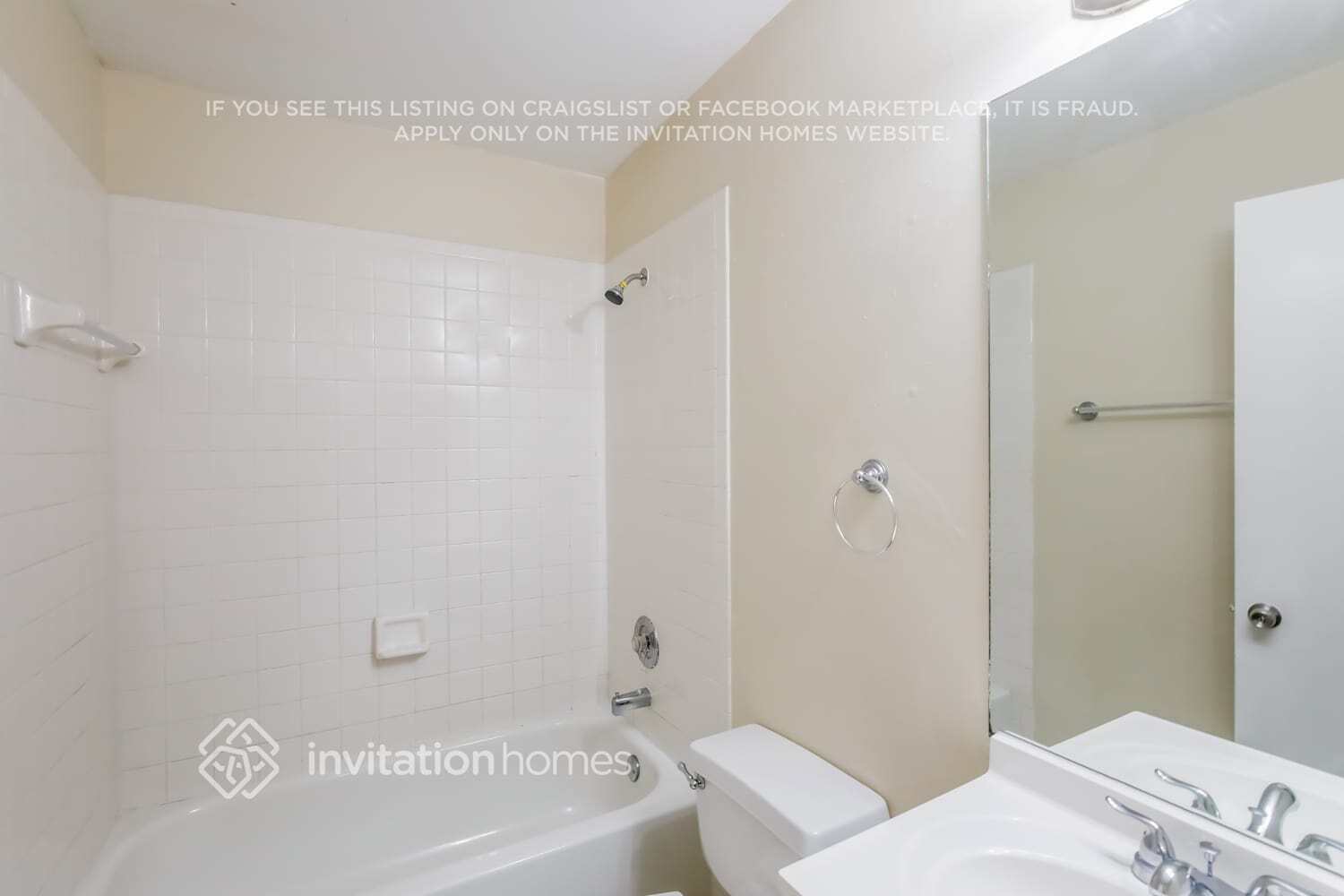 Building Photo - 17443 SW 140th Ct