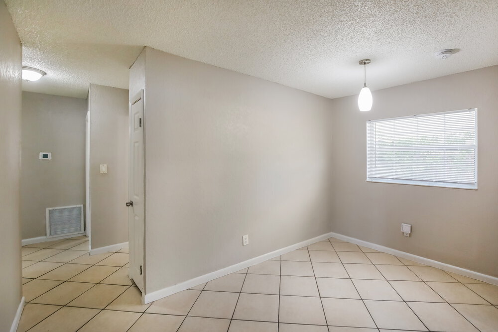 Building Photo - 357 NW 6th Ct