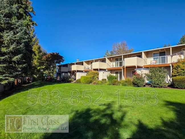Building Photo - 8500 SW Canyon Dr